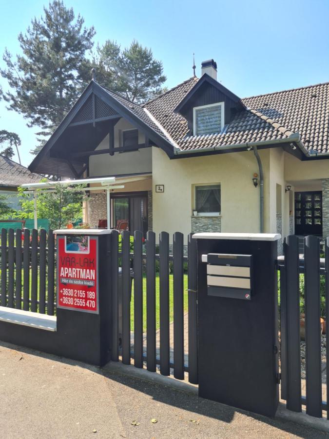 Varlak Apartmans ✷ ✷ ✷ Siófok Eksteriør bilde