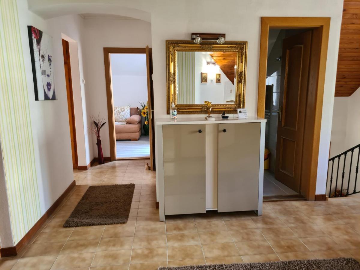 Varlak Apartmans ✷ ✷ ✷ Siófok Eksteriør bilde