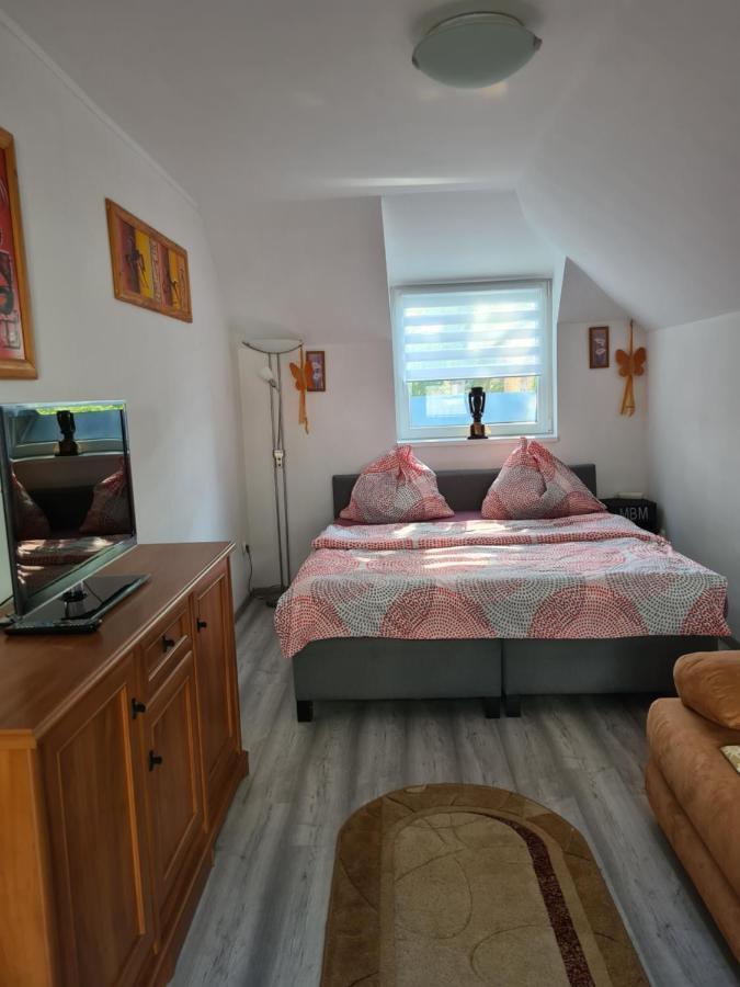 Varlak Apartmans ✷ ✷ ✷ Siófok Eksteriør bilde